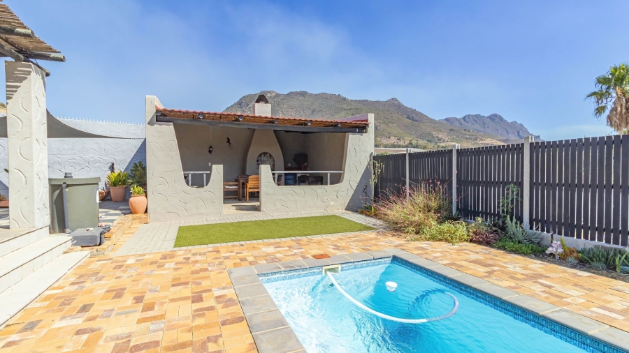 4 Bedroom Property for Sale in Riebeek Kasteel Western Cape